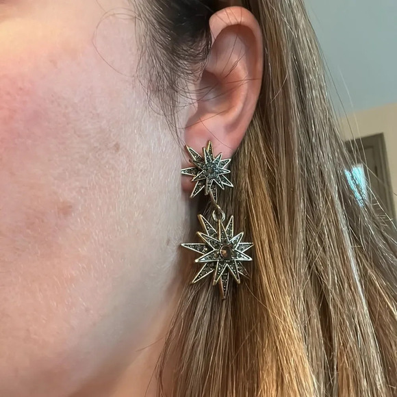 C&C California Long Dangle Snowflake Earrings Pierced - Picture 5 of 5